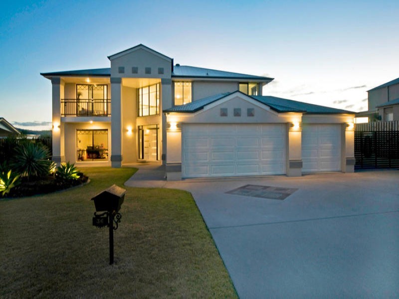 Pacific Pines QLD 4211