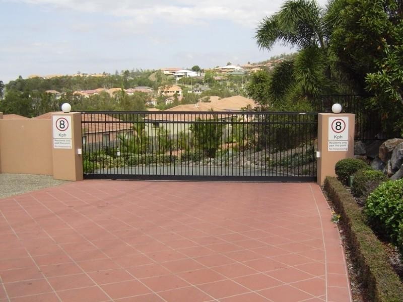 Pacific Pines QLD 4211