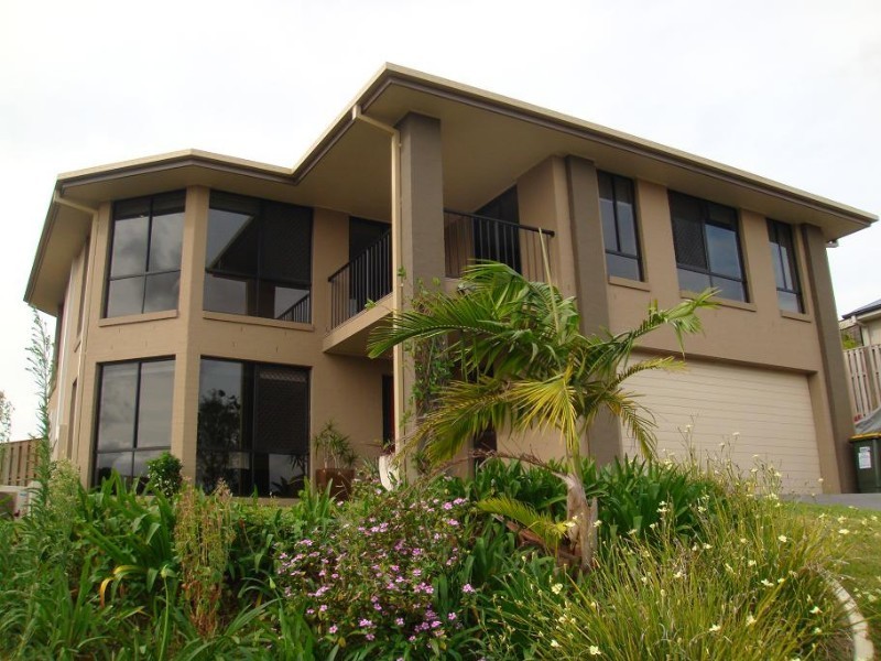 Pacific Pines QLD 4211