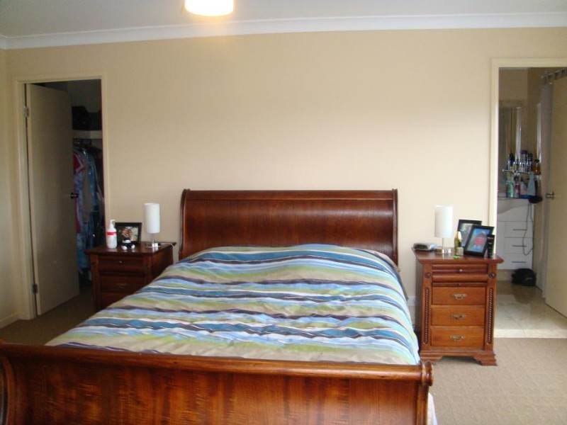 Pacific Pines QLD 4211