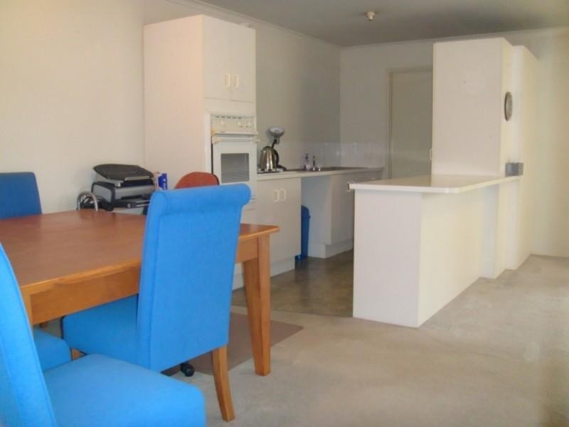 2/9 Theatre Street, Oxenford QLD 4210