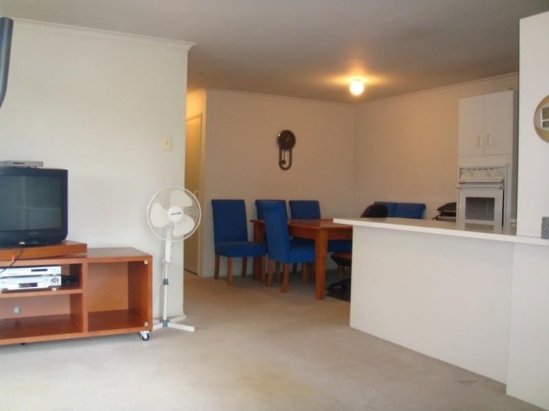 2/9 Theatre Street, Oxenford QLD 4210