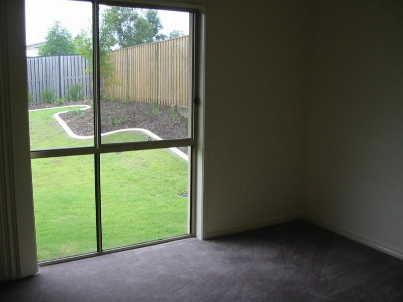 4 Seawind Road, Coomera QLD 4209