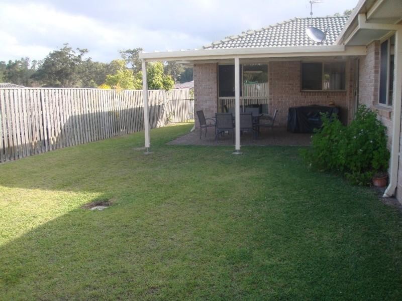 40 Maloney Crescent, Pacific Pines QLD 4211