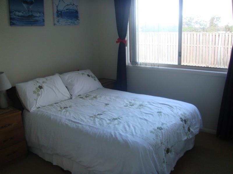 40 Maloney Crescent, Pacific Pines QLD 4211