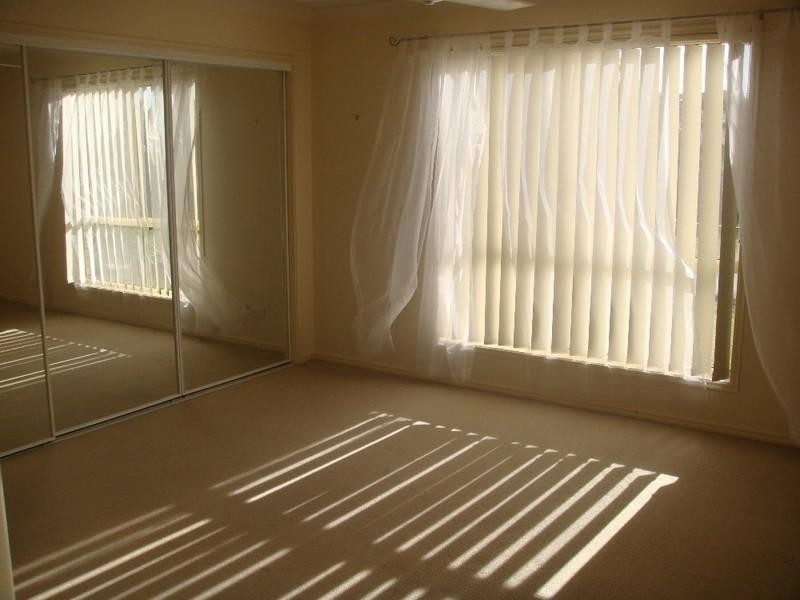 12 Boyer Street, Pacific Pines QLD 4211