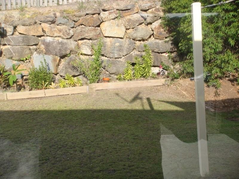 12 Boyer Street, Pacific Pines QLD 4211