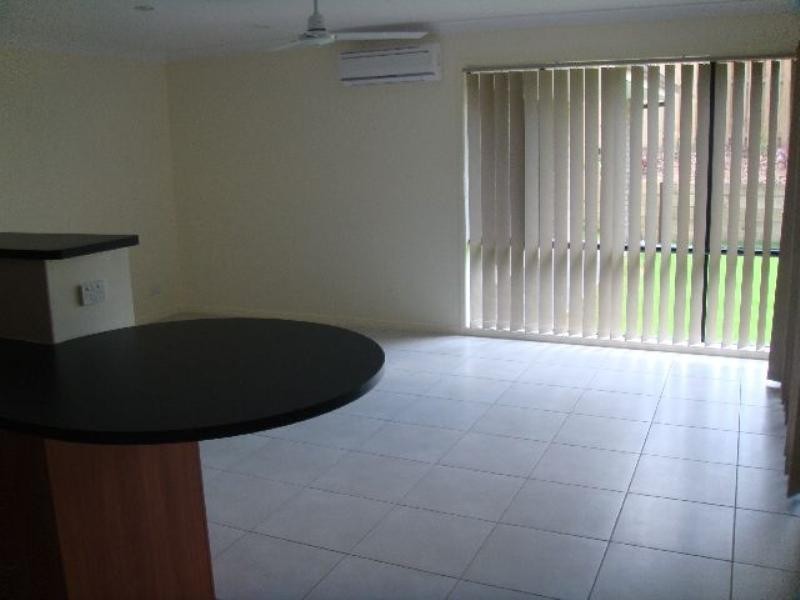 5 Chesterton Street, Pacific Pines QLD 4211