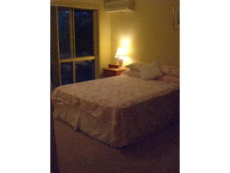 7 Matzia Avenue, Pacific Pines QLD 4211