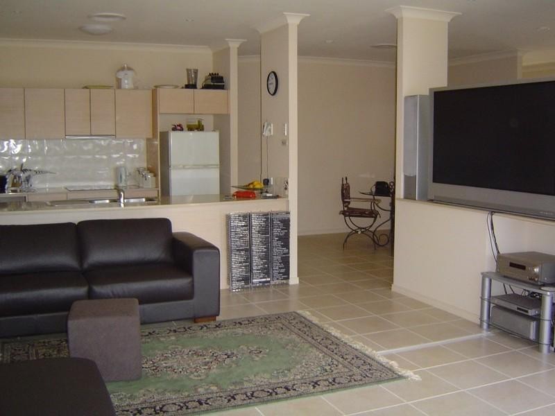 7 Heights Drive, Robina QLD 4226