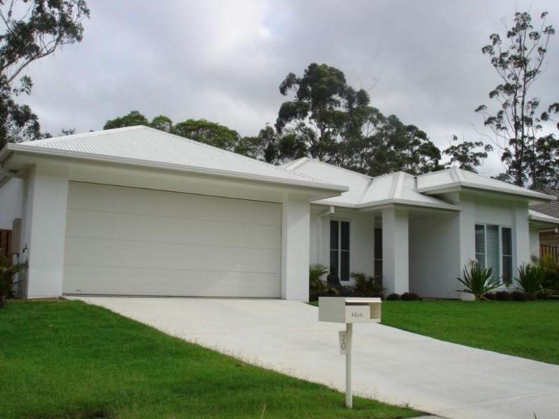 70 Roberts Drive, Maudsland QLD 4210