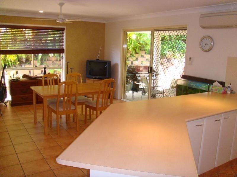 34 Papara Street, Pacific Pines QLD 4211