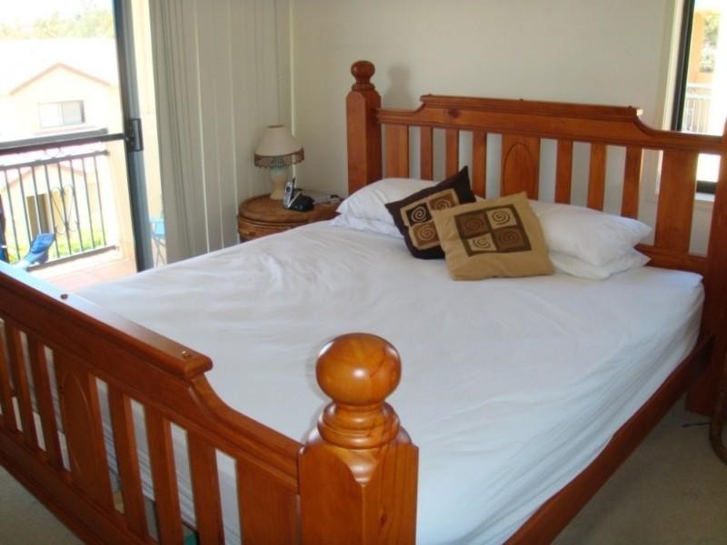 Pacific Pines QLD 4211