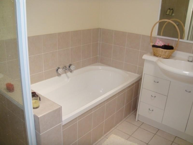 Pacific Pines QLD 4211