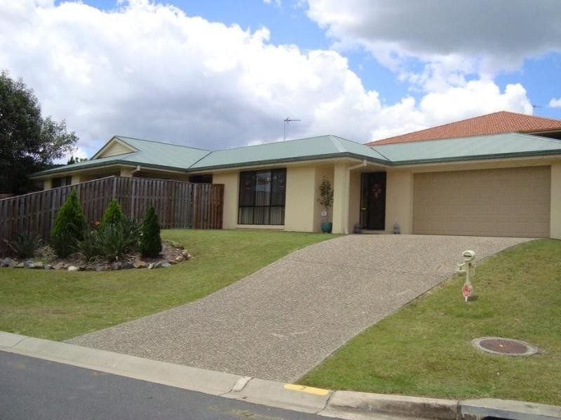 Pacific Pines QLD 4211