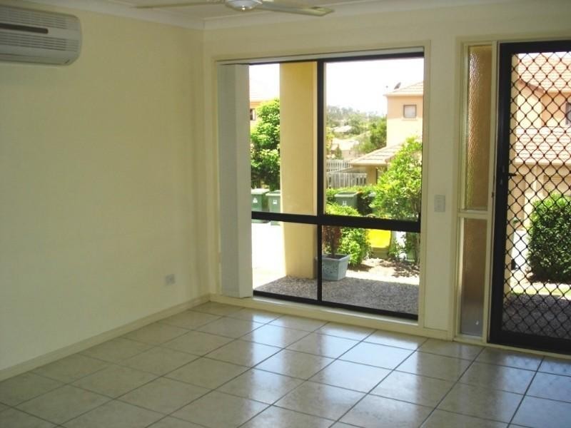 Pacific Pines QLD 4211