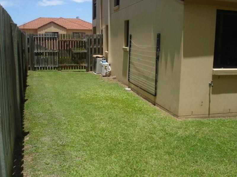 Pacific Pines QLD 4211