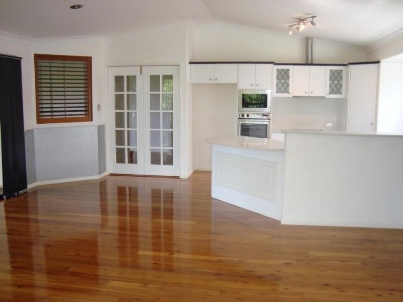 30 Palmerston Drive, Oxenford QLD 4210