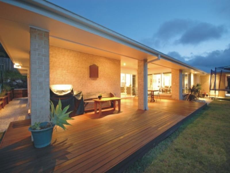 6 Osmond Court, Pacific Pines QLD 4211