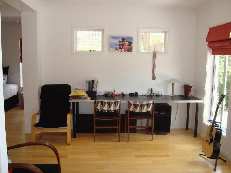 6 Osmond Court, Pacific Pines QLD 4211