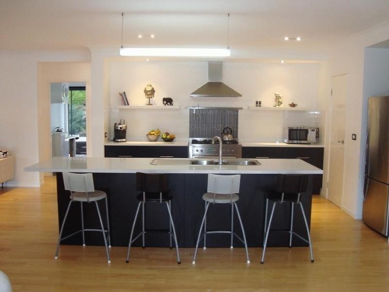 6 Osmond Court, Pacific Pines QLD 4211