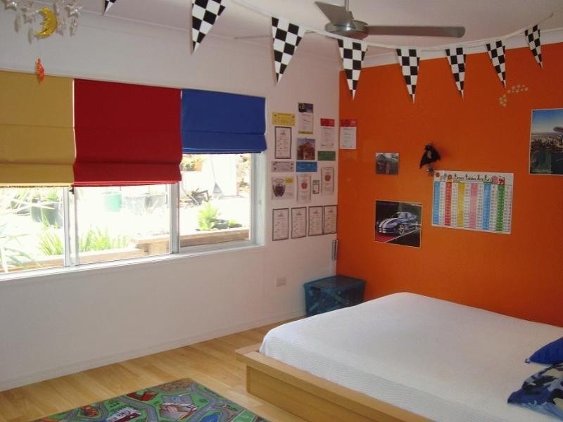 6 Osmond Court, Pacific Pines QLD 4211