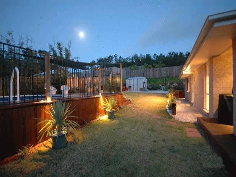 6 Osmond Court, Pacific Pines QLD 4211