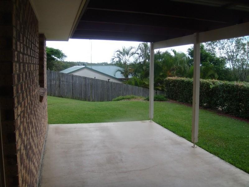 6 Pineneedle Court, Oxenford QLD 4210