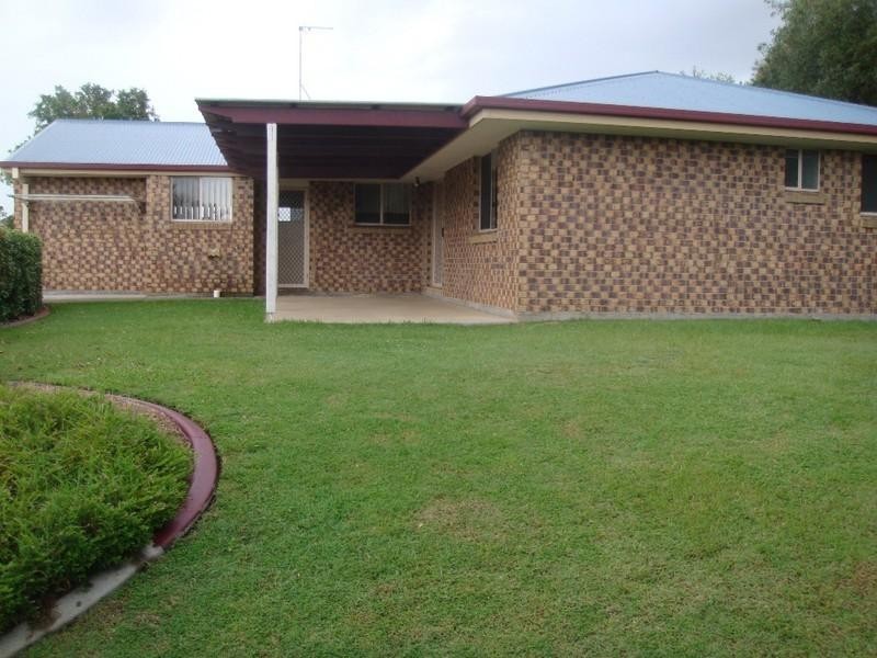 6 Pineneedle Court, Oxenford QLD 4210