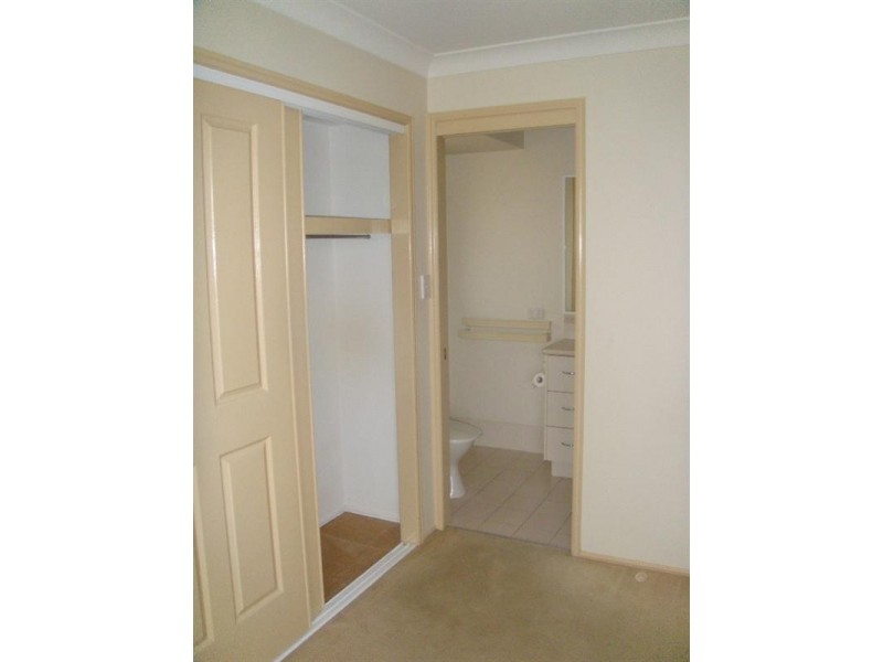 6 Pineneedle Court, Oxenford QLD 4210