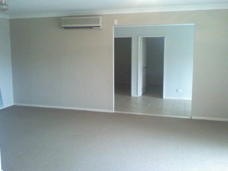 3 San Cristobal Place, Pacific Pines QLD 4211