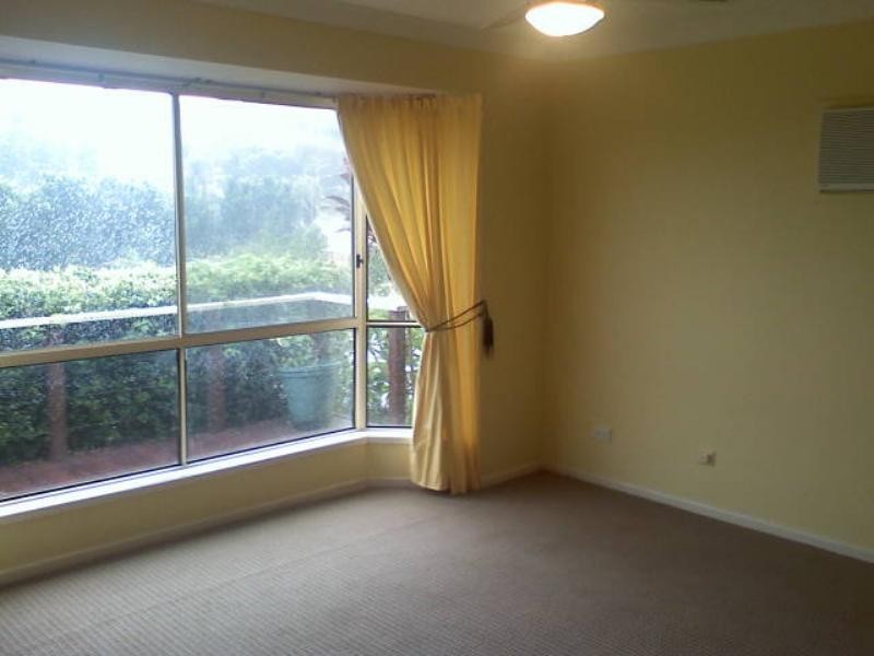 3 San Cristobal Place, Pacific Pines QLD 4211