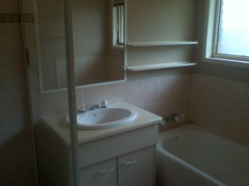 3 San Cristobal Place, Pacific Pines QLD 4211