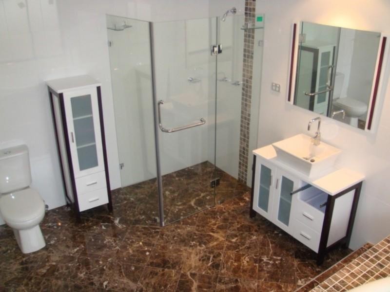 38 Roberts Drive, Pacific Pines QLD 4211