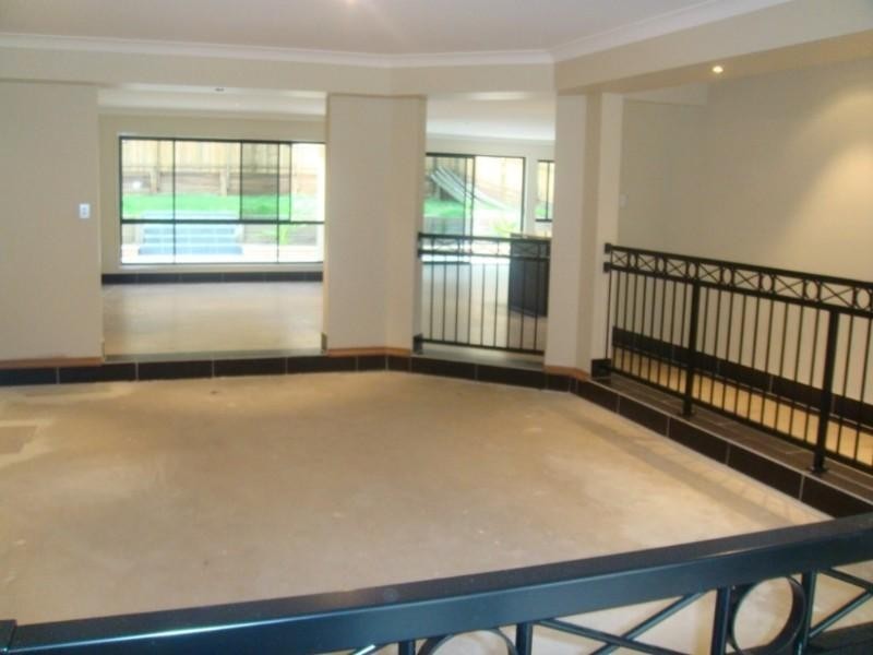 38 Roberts Drive, Pacific Pines QLD 4211
