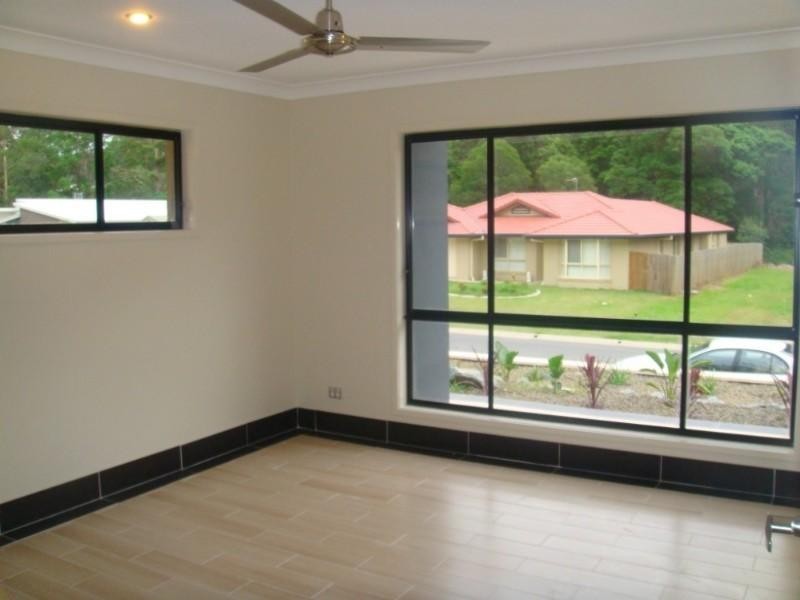 38 Roberts Drive, Pacific Pines QLD 4211