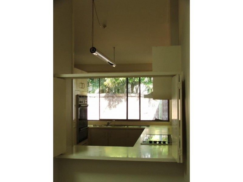 23/9 Freyburg Street, Bundall QLD 4217