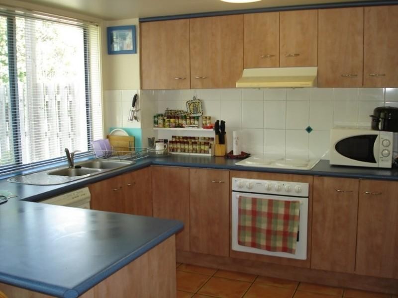 28/2 Studio Drive, Pacific Pines QLD 4211