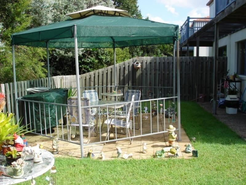 28/2 Studio Drive, Pacific Pines QLD 4211