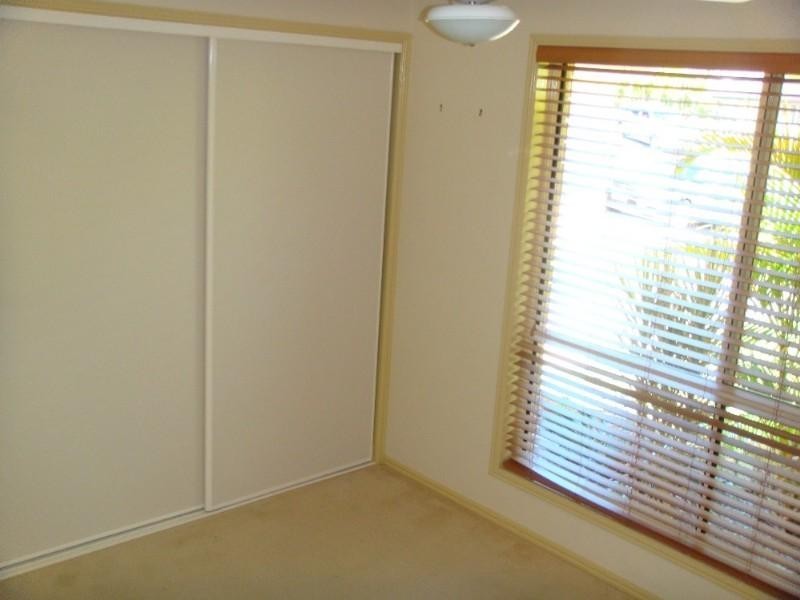 10 Temoe Rise, Pacific Pines QLD 4211