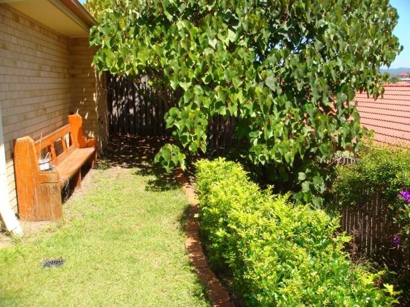 10 Temoe Rise, Pacific Pines QLD 4211