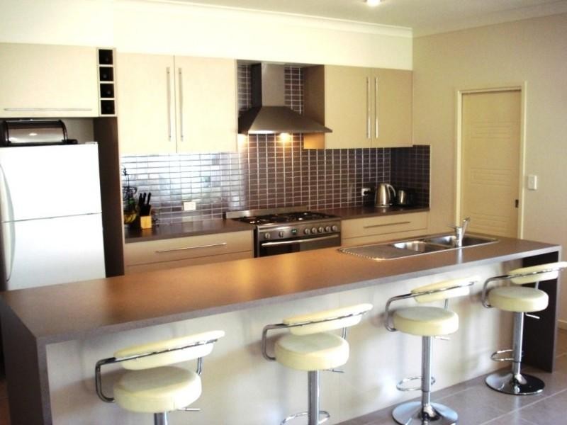 53 Harmsworth Road, Pacific Pines QLD 4211