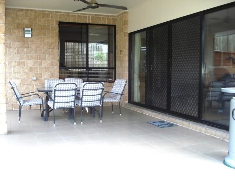 53 Harmsworth Road, Pacific Pines QLD 4211