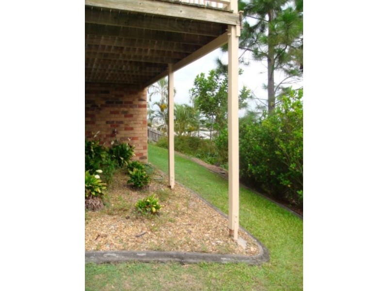 8 Crestridge Crescent, Oxenford QLD 4210