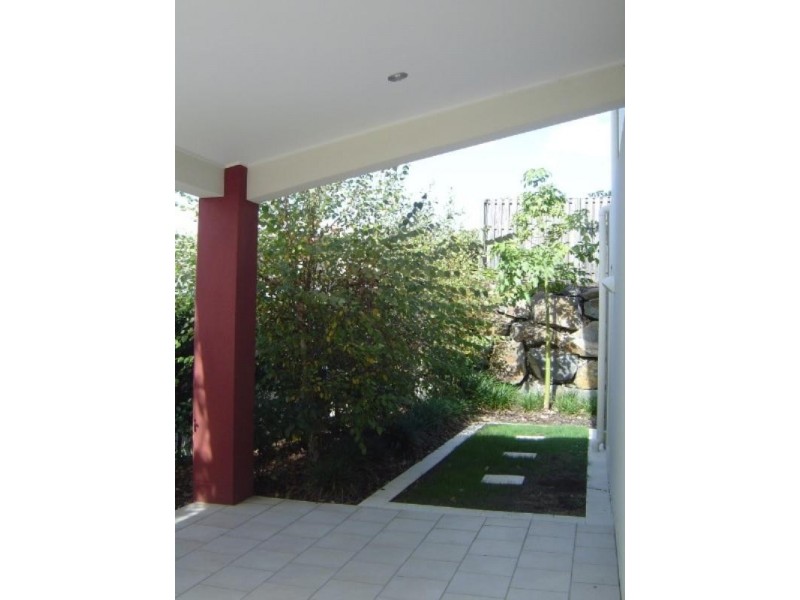 35 Mellum Circuit, Pacific Pines QLD 4211