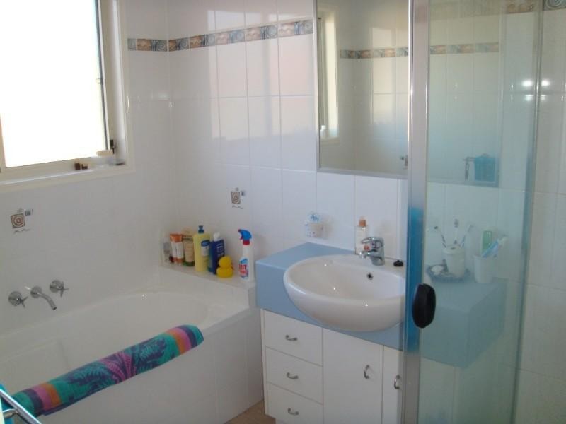 Pacific Pines QLD 4211