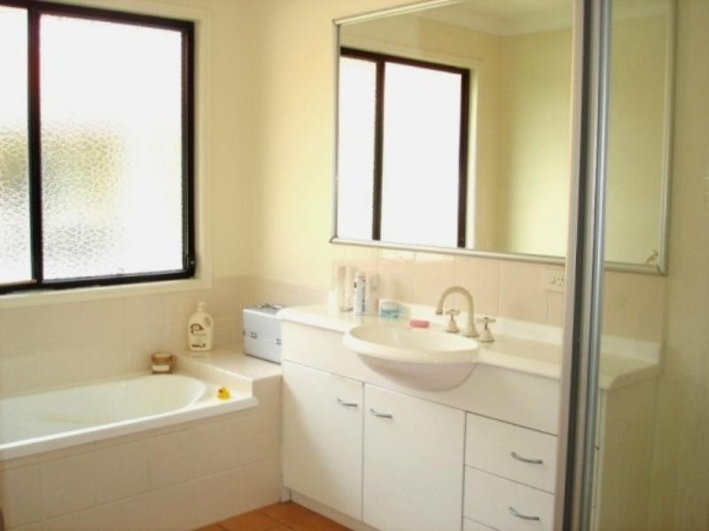 Pacific Pines QLD 4211