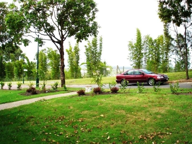 Pacific Pines QLD 4211