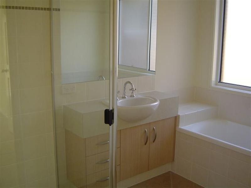 10 Stacer Street, Upper Coomera QLD 4209