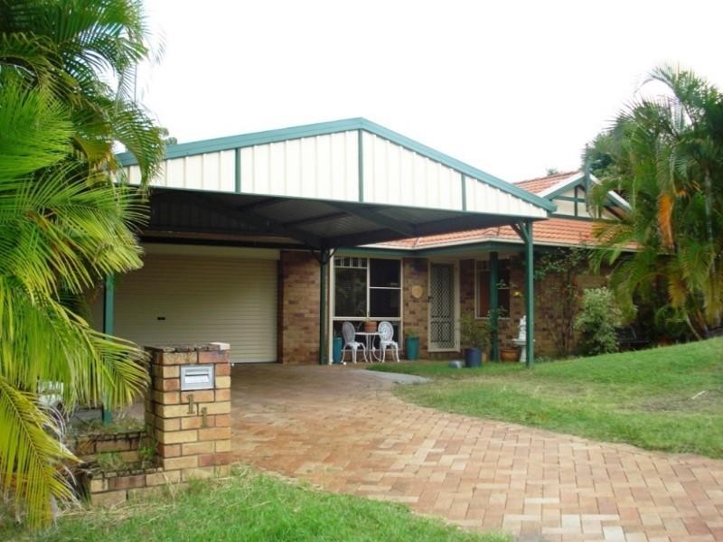 11 Pineneedle Court, Oxenford QLD 4210